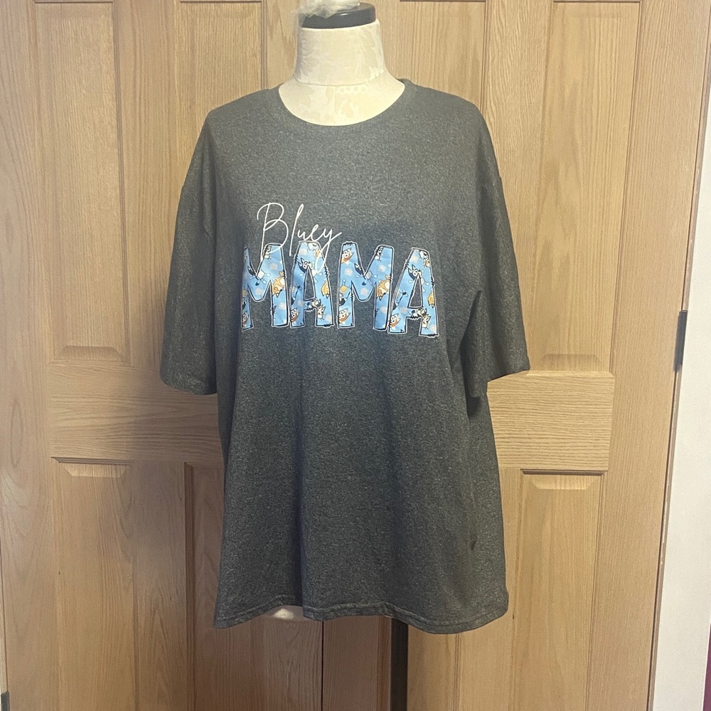 Gray 'Bluey Mama' Graphic T-Shirt